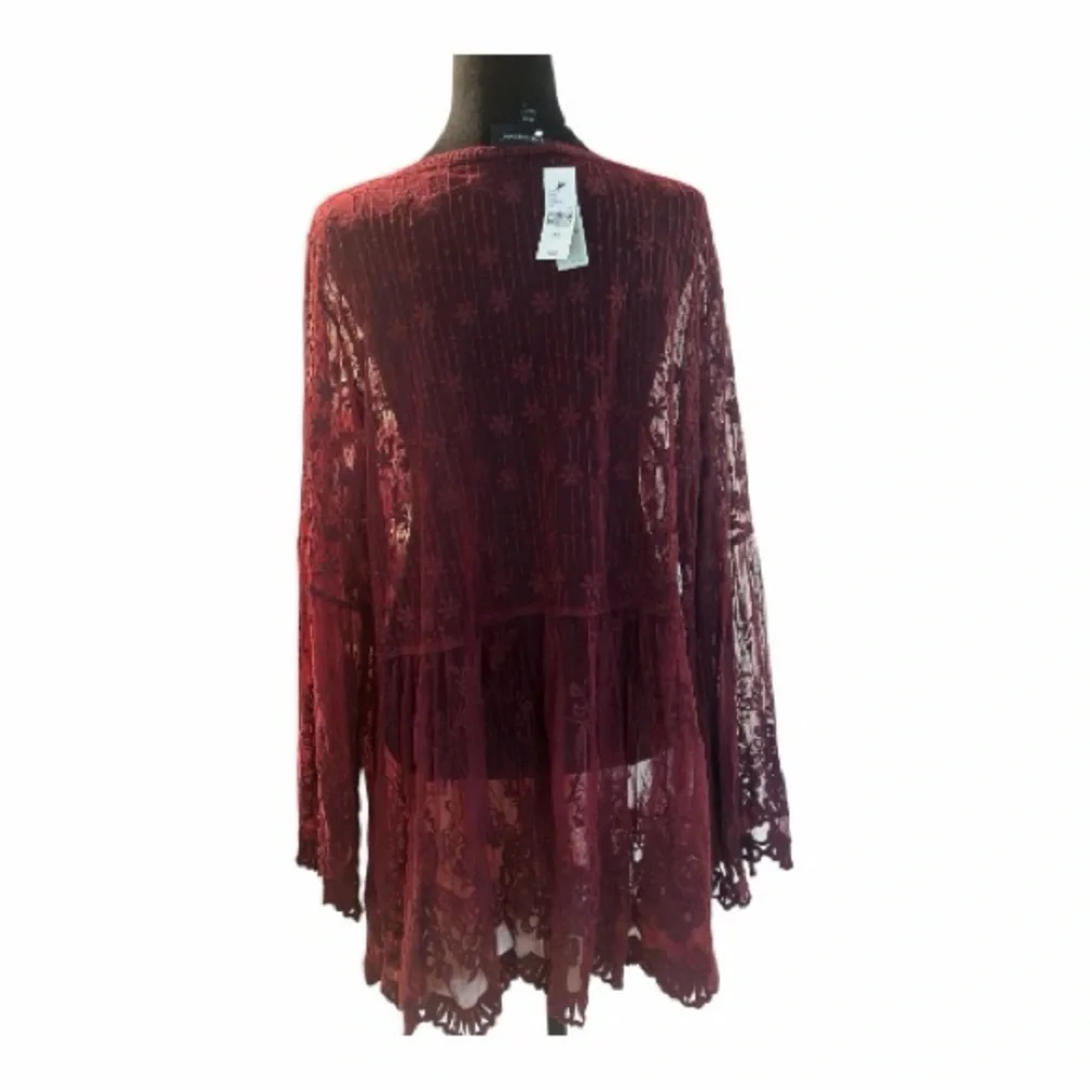 NWT Lane Bryant Floral Lace Top in Rich Burgundy Size 18/20 - Picture 4 of 9